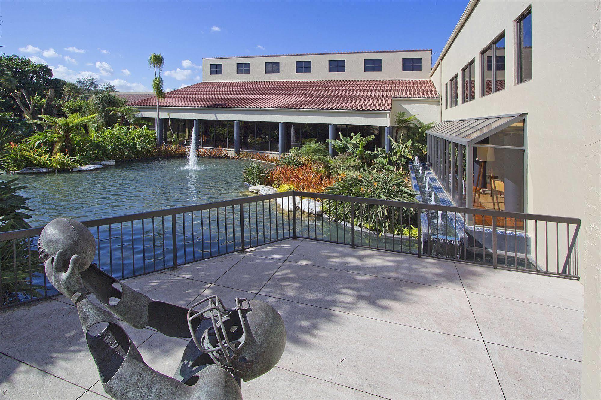 Miami Lakes Hotel Buitenkant foto