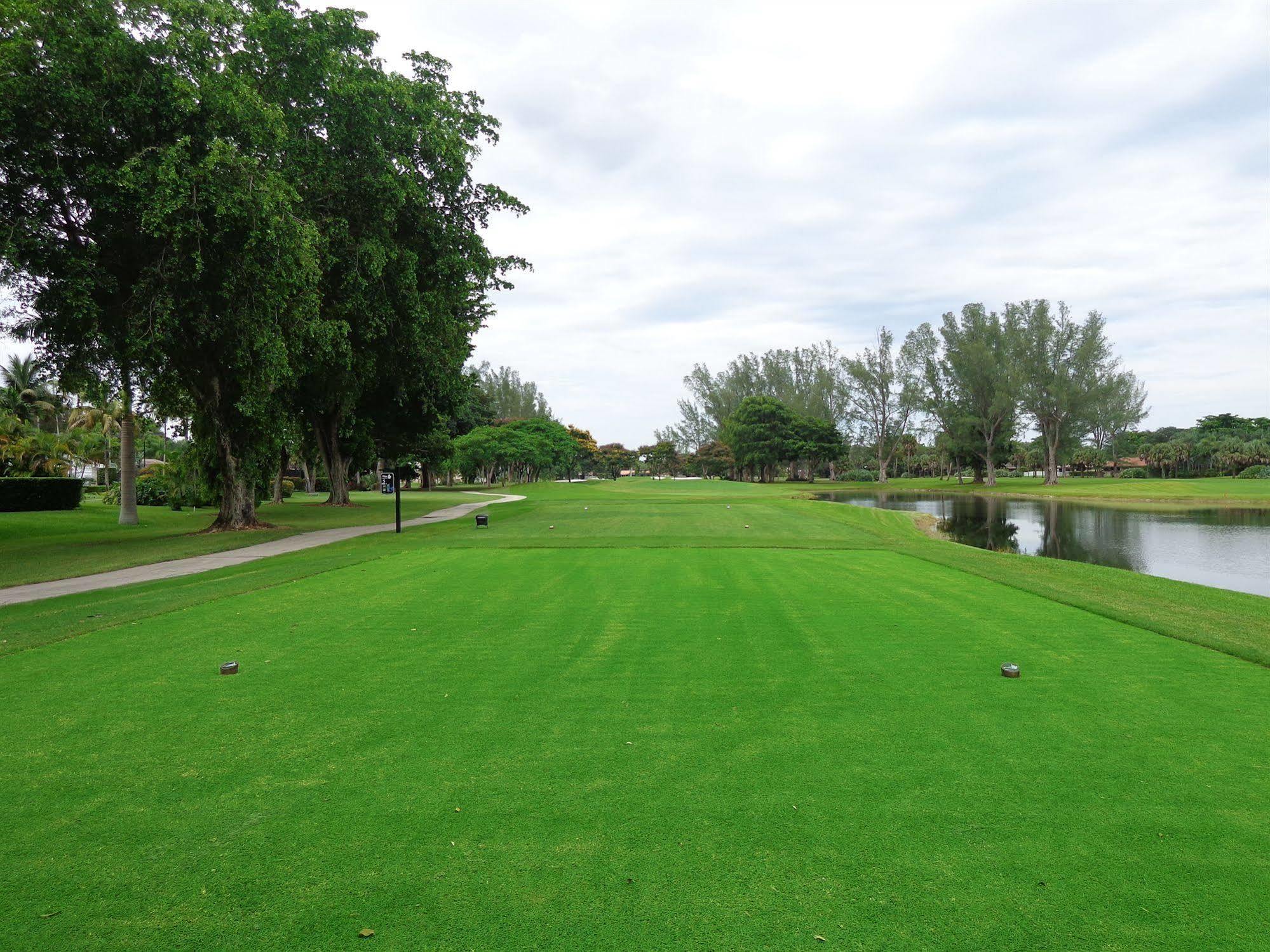 Miami Lakes Hotel Buitenkant foto